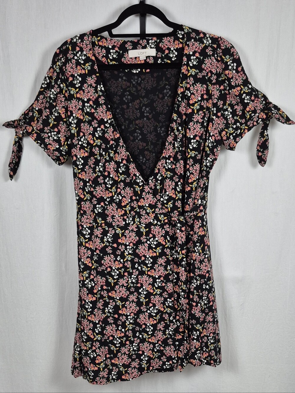 LOFT Floral Wrap Dress with Built-In Shorts Size 12 Black Pink